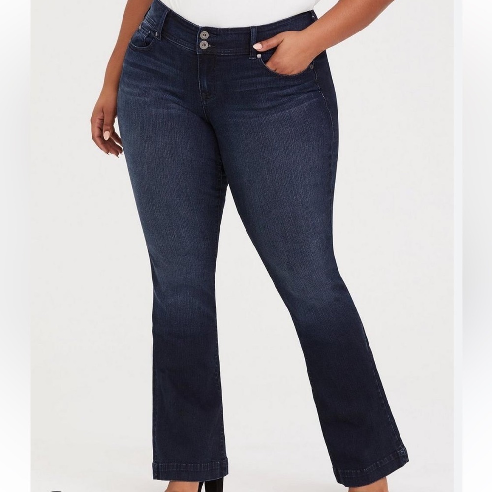 Torrid Flare Highrise Blue Jeans Size 16S NWT
